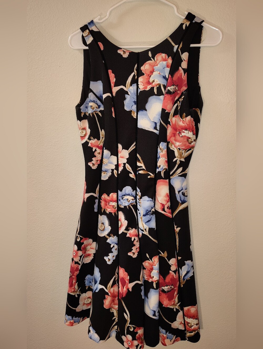 White House | Black Market Scuba Fit-and-Flare Dress ~ Size 4 ~ Never Worn, NWOT